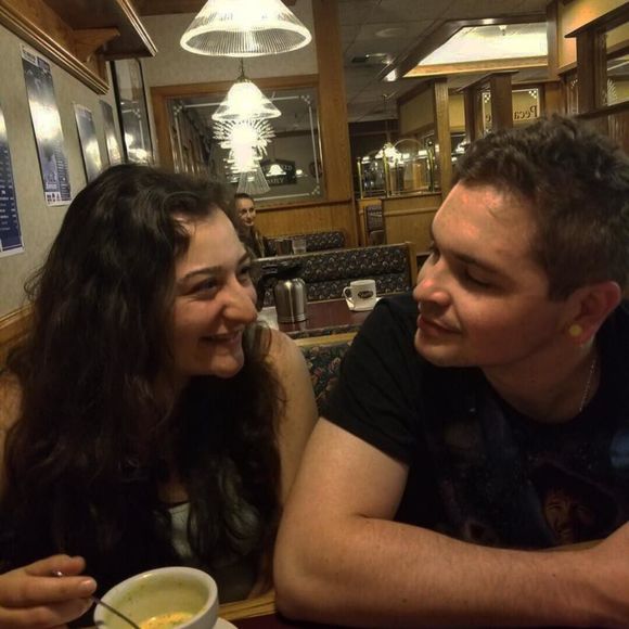 Meet your Posher, Jessica - Picture 1 of 1